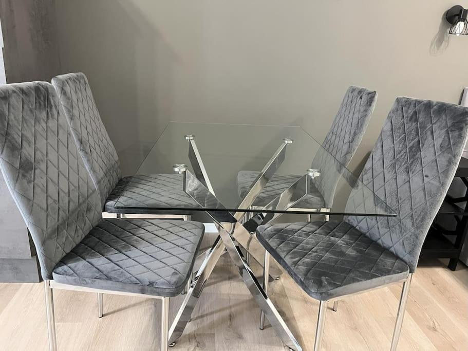 Staywell For 4 In The City I Parking I Wifi I Netflix Paderborn Eksteriør bilde